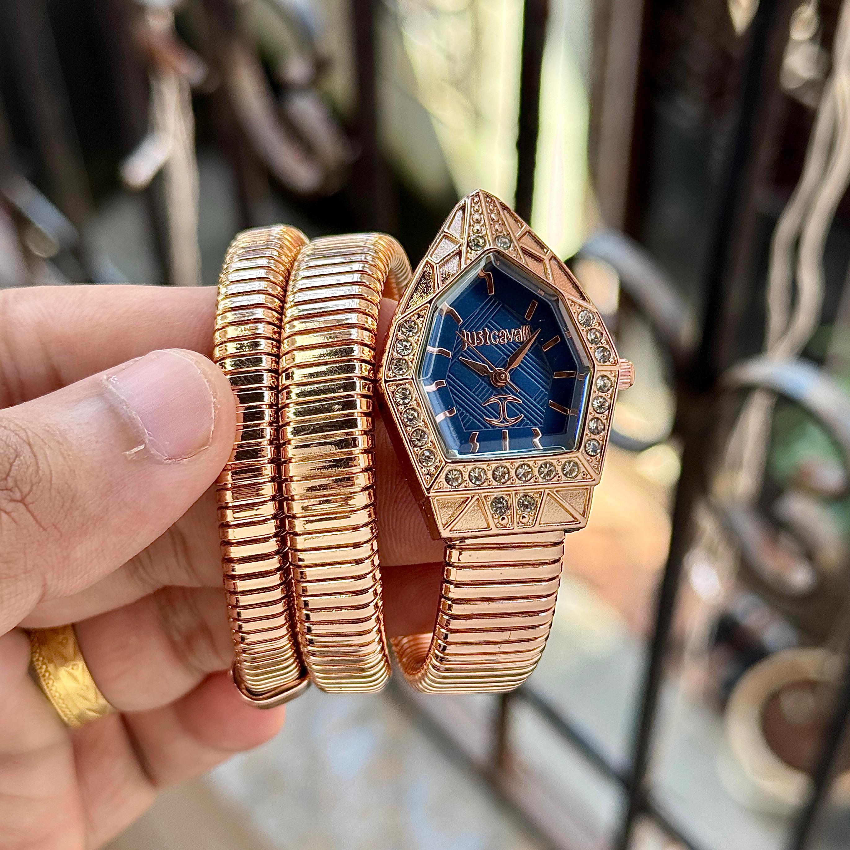 JUST CAVALLI SERPENTINE – THE ICON OF ITALIAN GLAMOUR