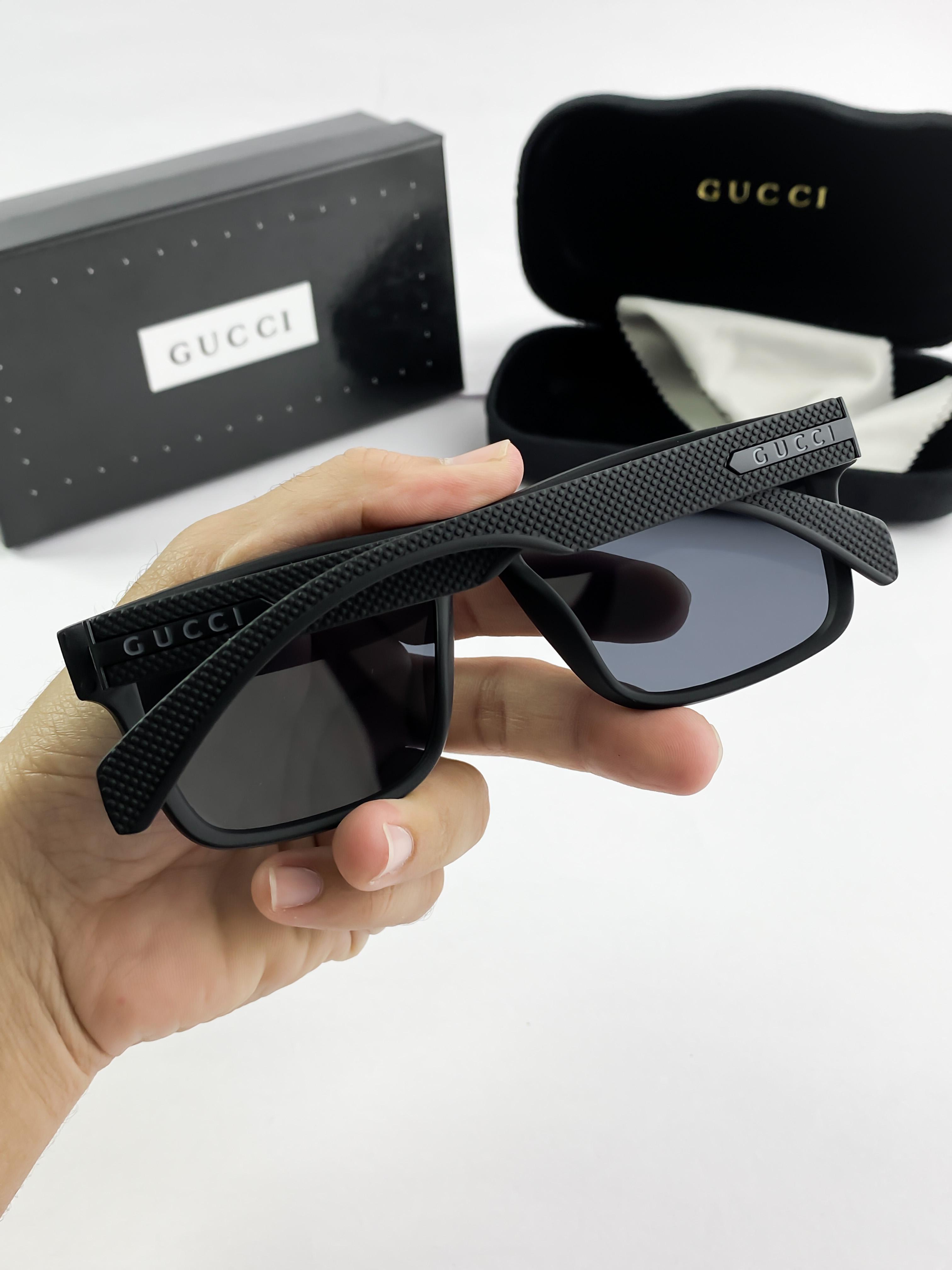 GUCCI BLACK 2512