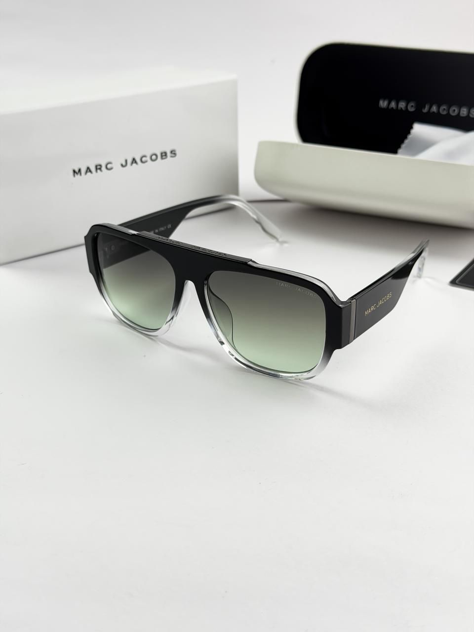 MARC JACOBS GREEN SHADED 2510