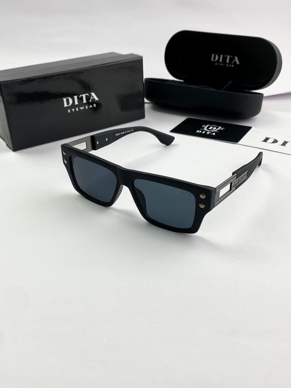 DITA BLACK 1001